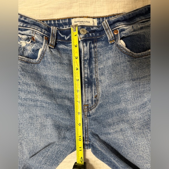 Abercrombie Curve Love High Rise Vent Hem Jeans Size 27/4R - Picture 7 of 10